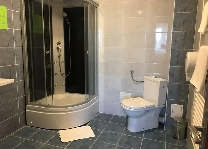 Inn Hanul Andritei 4*